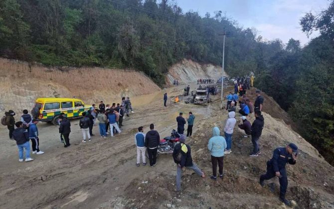पाथीभरा जाँदै गरेको जिपमा करेण्ट लाग्दा चारजनाको मृत्यु