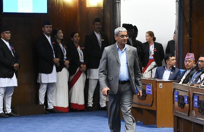 प्रतिनिधिसभाको बैठक आधा घण्टाका लागि स्थगित