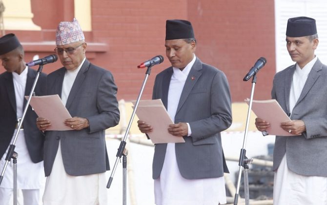 कुलमान सहित तीन मन्त्रीले लिए पद तथा गोपनियताको शपथ