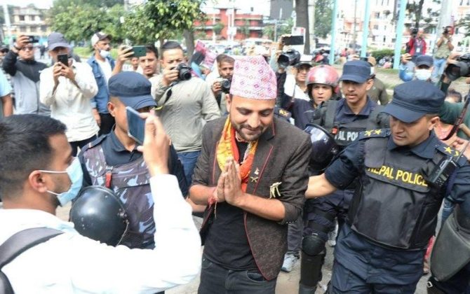 पक्राउ परे डा.निकोलस