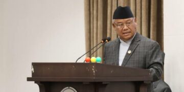 शनिबार प्रधानमन्त्री तथा मन्त्रिपरिषद्को कार्यालयमा प्रधानमन्त्रीसँगको भेटपछि सञ्चारकर्मीहरूसँग कुरा गर्दै उनले प्रभावित क्षेत्रको पछिल्लो अवस्थाबारे जानकारी गराएका हुन् ।
