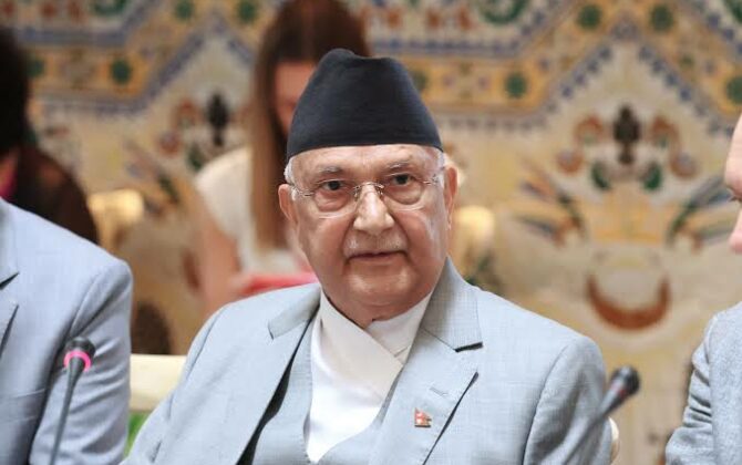 ‘सरकारले राज्यको सामर्थ्य कब्जा गर्‍यो । अगम्य, अप्राप्य र अदृश्यजस्तो भयो’, ओलीले भने, ‘प्रदेश र स्थानीय सरकारसँग मिलेर काम गर्नुपर्दथ्यो ।’